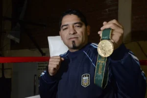  Pablo Chacón, el último boxeador argentino en conseguir una medalla olímpica.